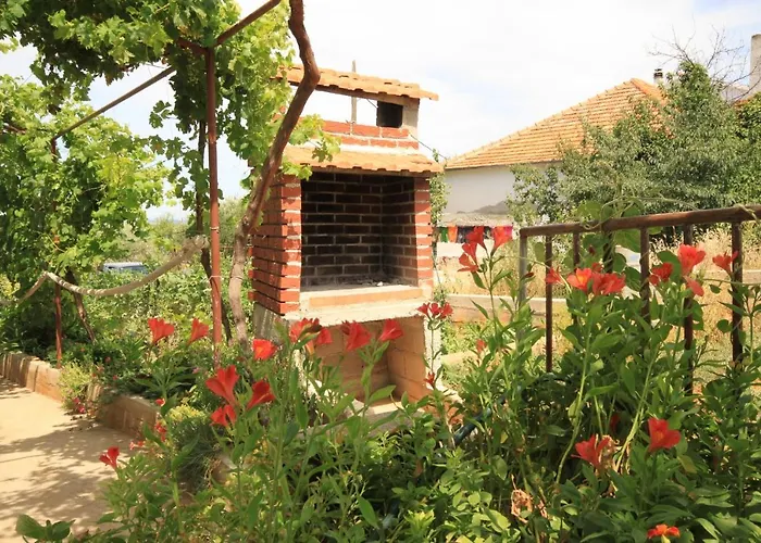 By The Sea Tkon, Pasman - 8218