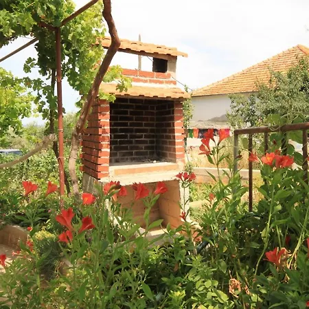 By The Sea Tkon, Pasman - 8218